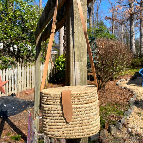 Basket purse w/ magnetic closure lid - Picture 1 of 7